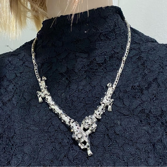 Unsigned Silver-tone Double Panther Leopard Articulated Necklace Earrings Set - Picture 2 of 16